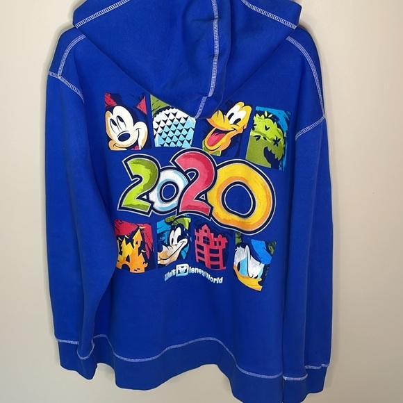 WALT DISNEY WORLD 2020 Blue XL‎ Zip Up Character Hoodie Disney Parks Graphic - Picture 2 of 10